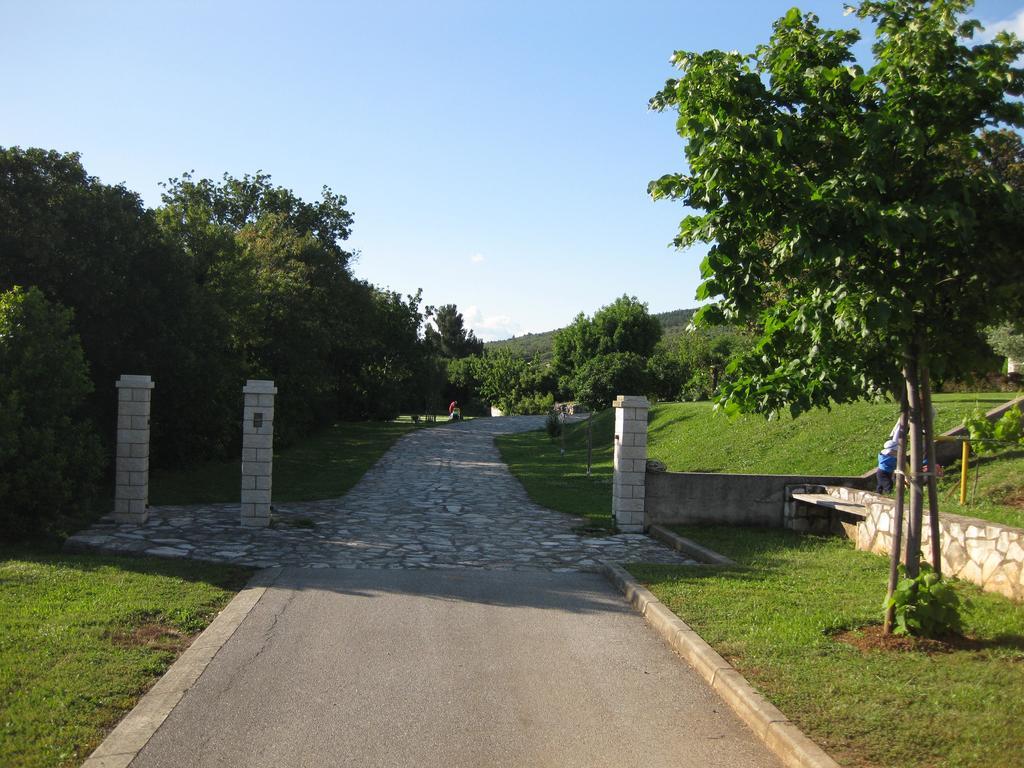 Apartment Belvedere Koromačno Εξωτερικό φωτογραφία